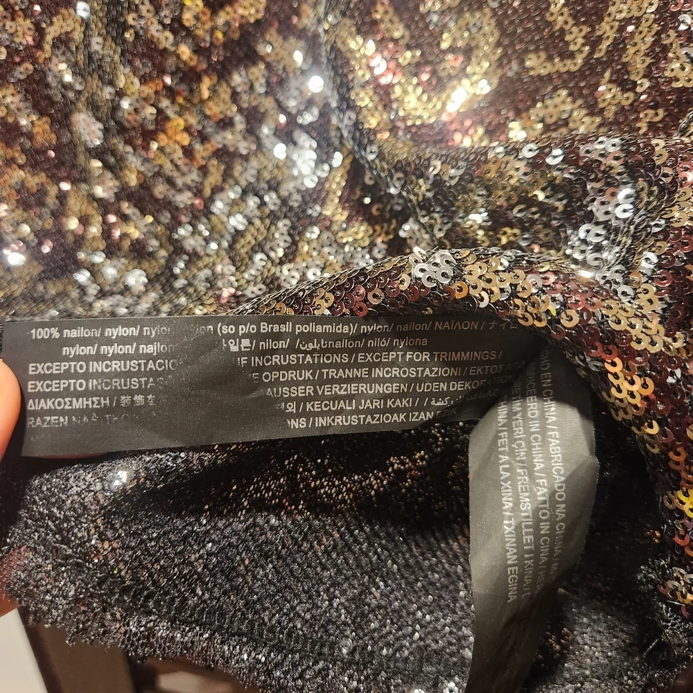 Zara Metallic Sequin Lepoard Print in Black and Gold
